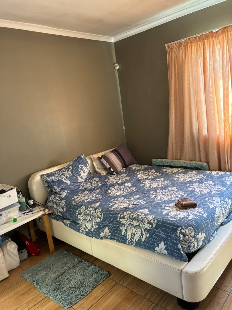  Bedroom Property for Sale in The Connifers Western Cape